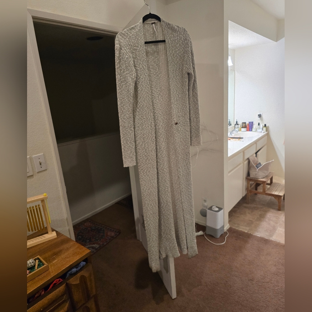XS Free People maxi sweater